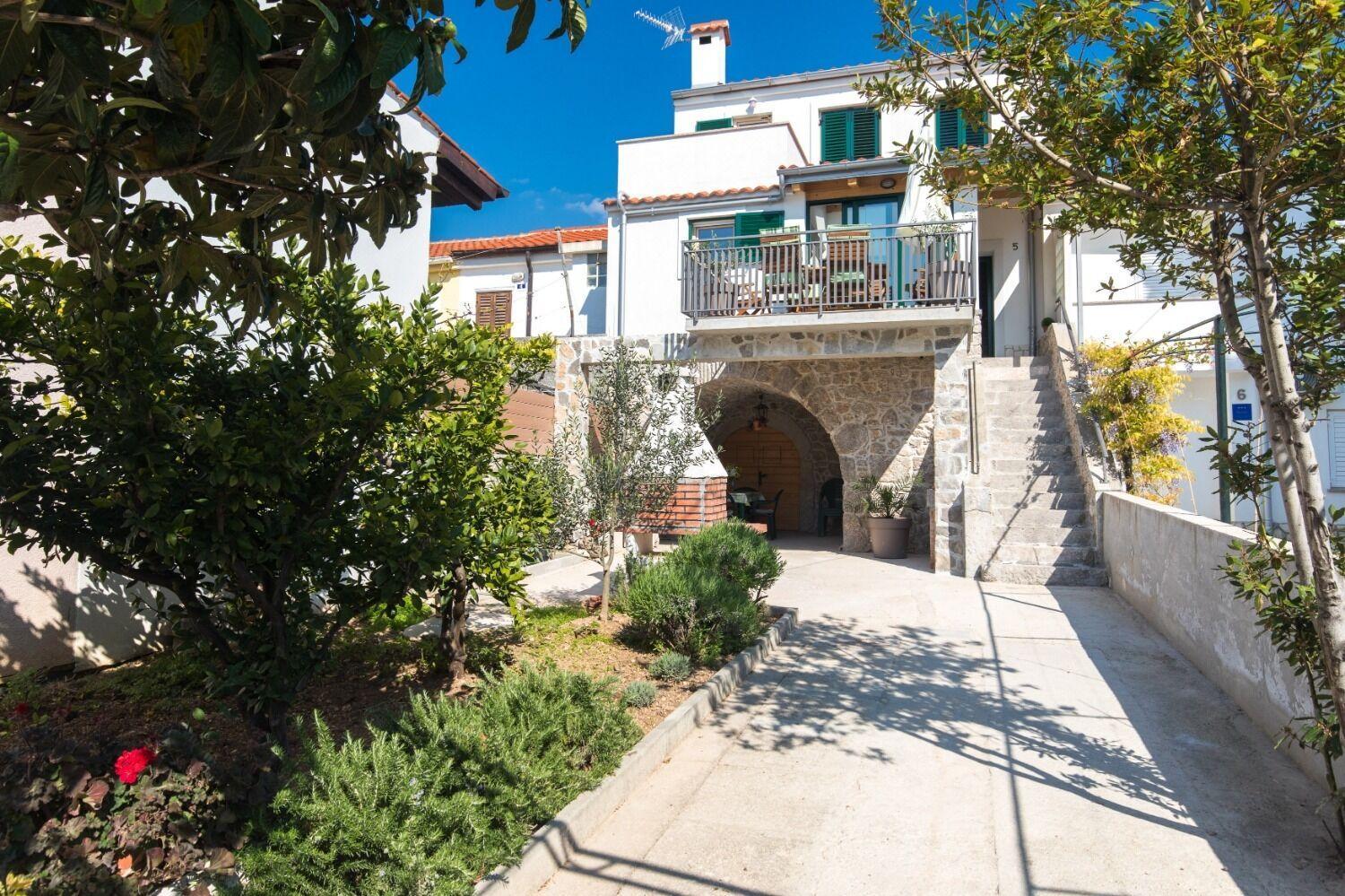 Holiday Home Mari - Modern Holiday House Close To Sea Punat Exterior photo