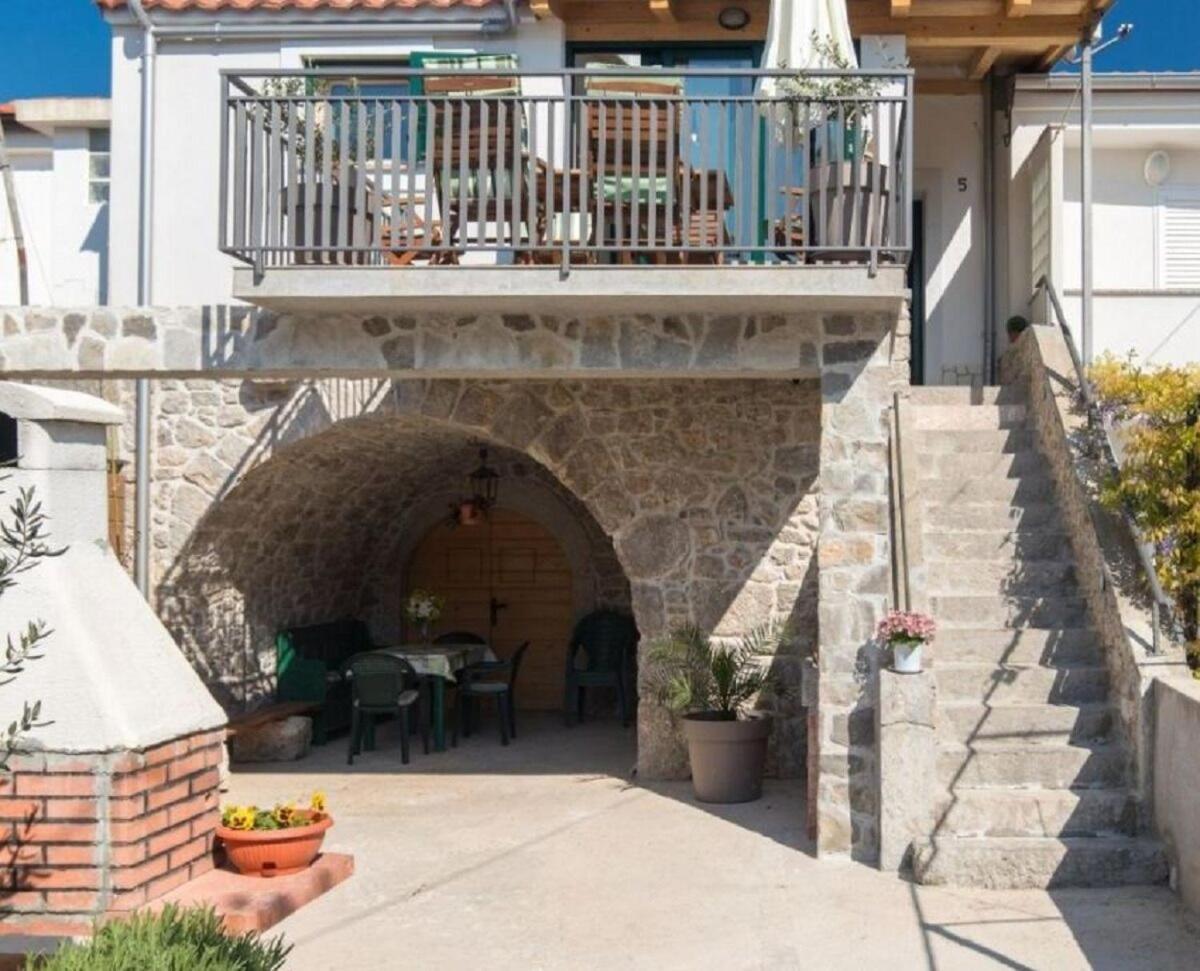 Holiday Home Mari - Modern Holiday House Close To Sea Punat Exterior photo